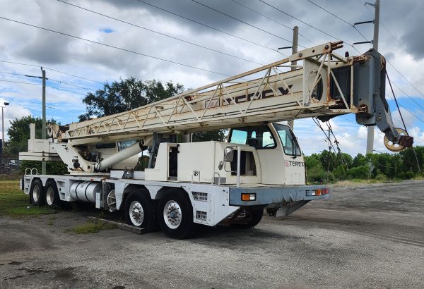 Terex T560 Mobile Crane