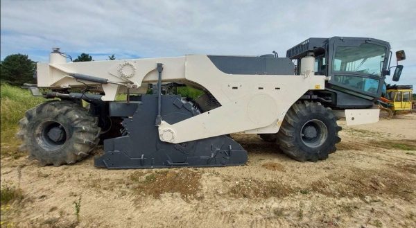 Wirtgen WR 2400 Soil Stabilizer