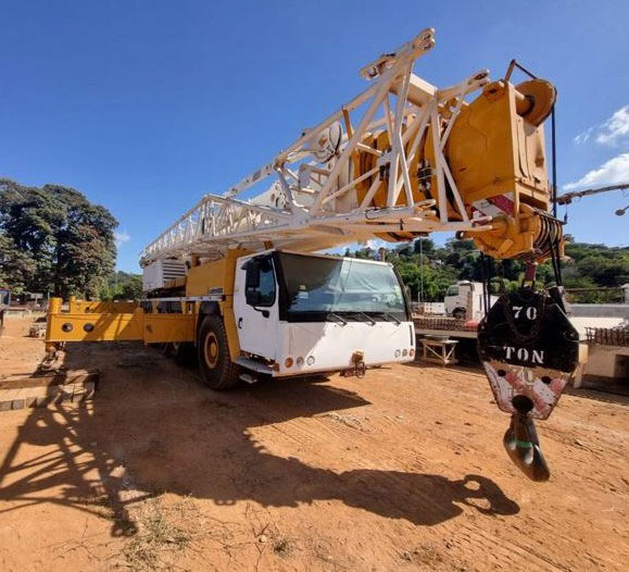 Liebherr LTM 1220 Mobile Crane Liebherr LTM 1220 Mobile Crane