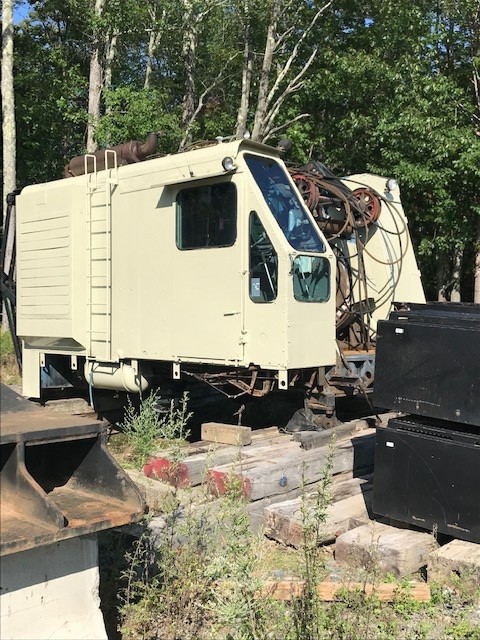 Manitowoc 3900B Crawler Crane Manitowoc 3900B Crawler Crane