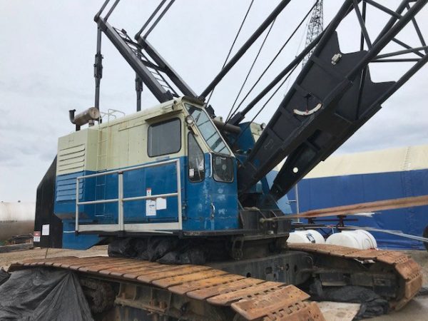 Manitowoc 4000 Vicon Crawler Crane