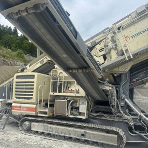 Metso Lokotrack LT220D Cone Crusher