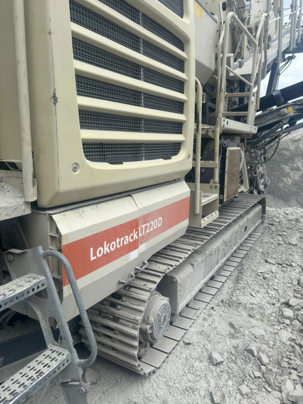 Metso Lokotrack LT220D Cone Crusher Metso Lokotrack LT220D Cone Crusher