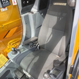 Liebherr LTM1090-4-2 (12)